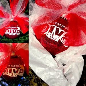 Custom Delta Ornaments ❤️🤍